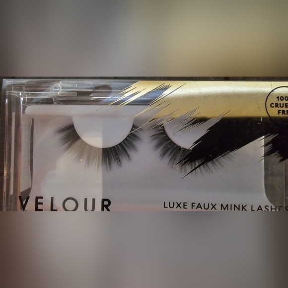 Velour No Filter Luxe Faux Mink Lashes - Picture 2 of 5